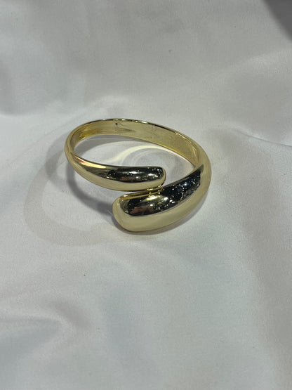 Lunar Melt Gold Cuff Bracelet – Sculpted Statement Bangle