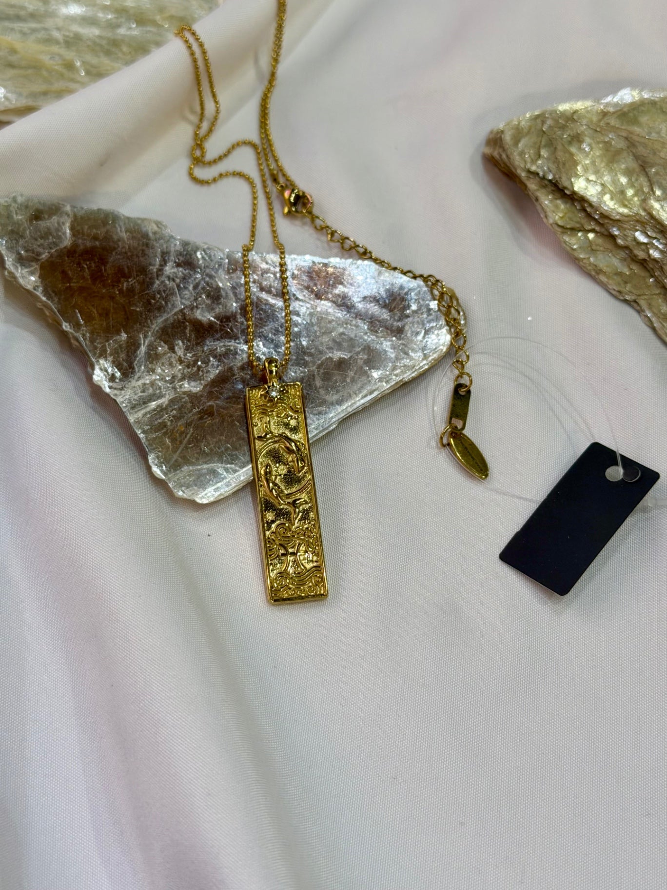 Pisces Zodiac Amulet Necklace Gold Waterproof Stainless Steel