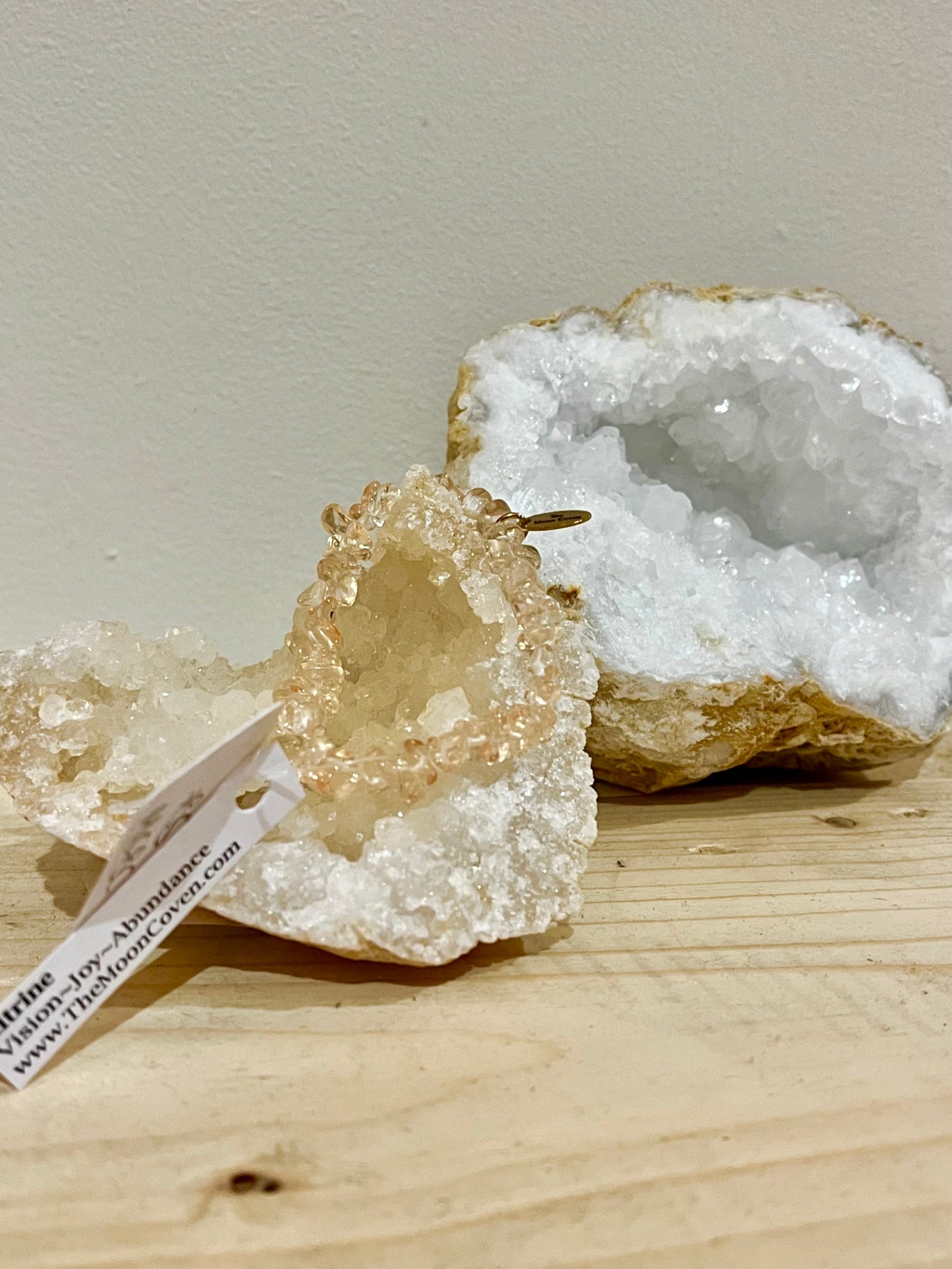 ✨ Citrine Crystal Chip Bracelet