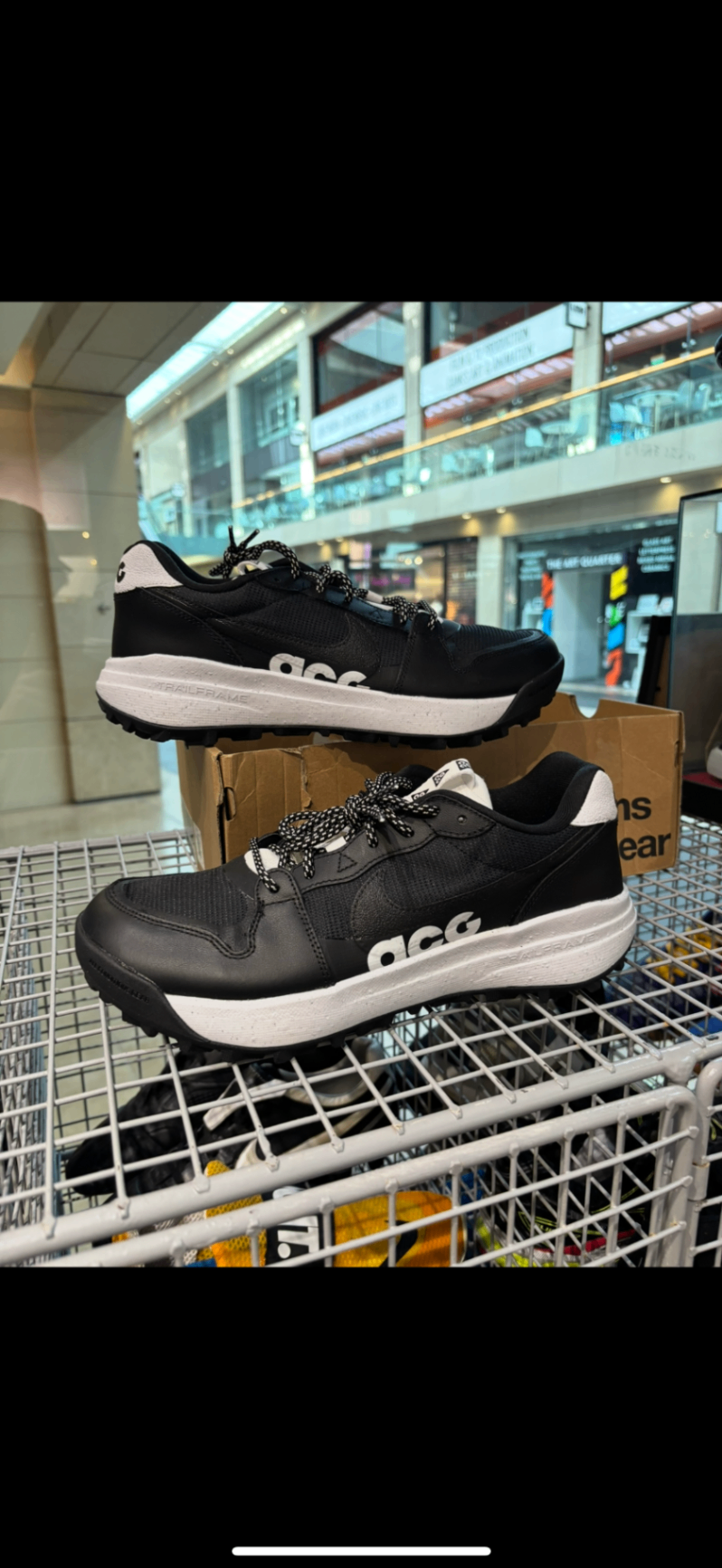 Nike ACG UK8 Brand New