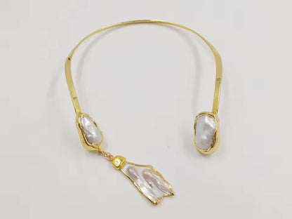 Golden Biwa Pearl Collar Necklace – Celestial Amulet Choker