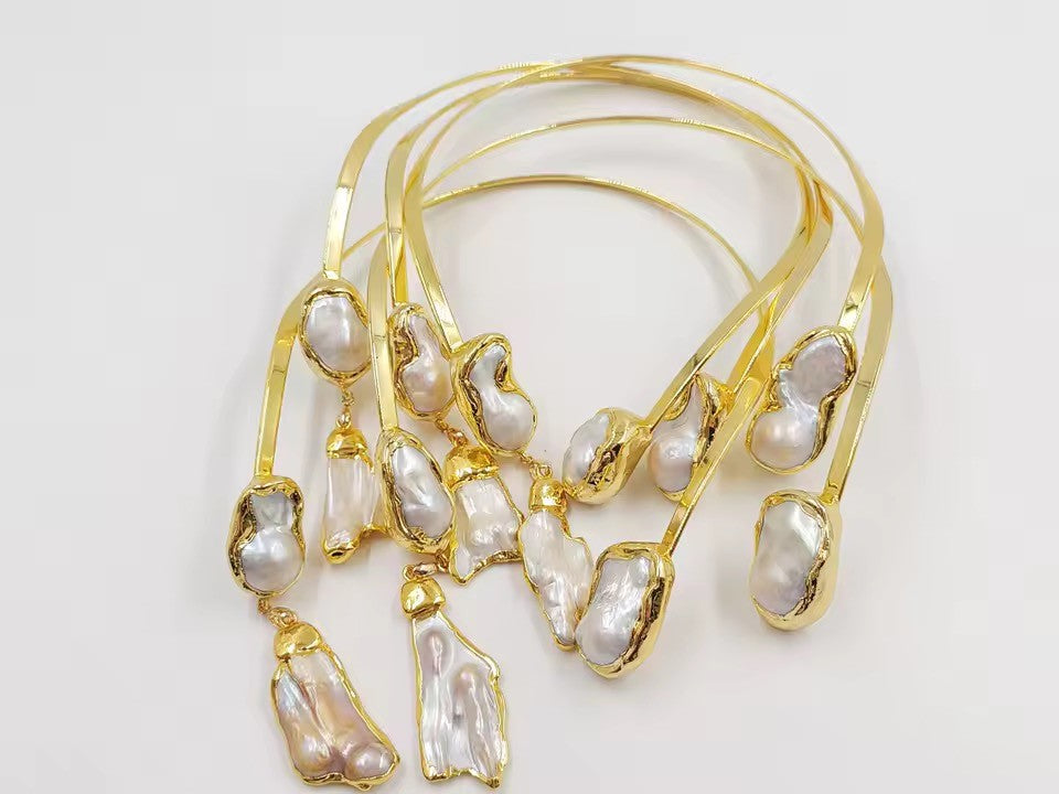 Golden Biwa Pearl Collar Necklace – Celestial Amulet Choker