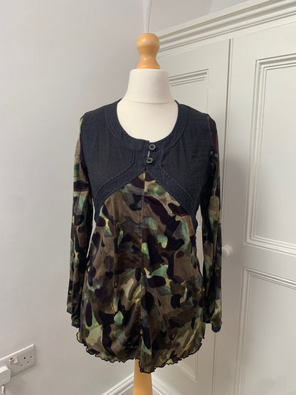 y2k camo print & black top
