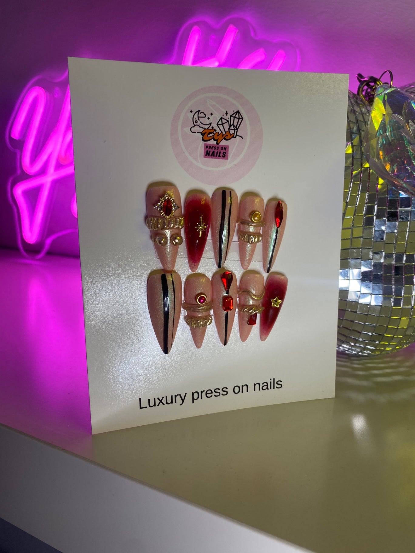 Red & Gold Bangle Nails