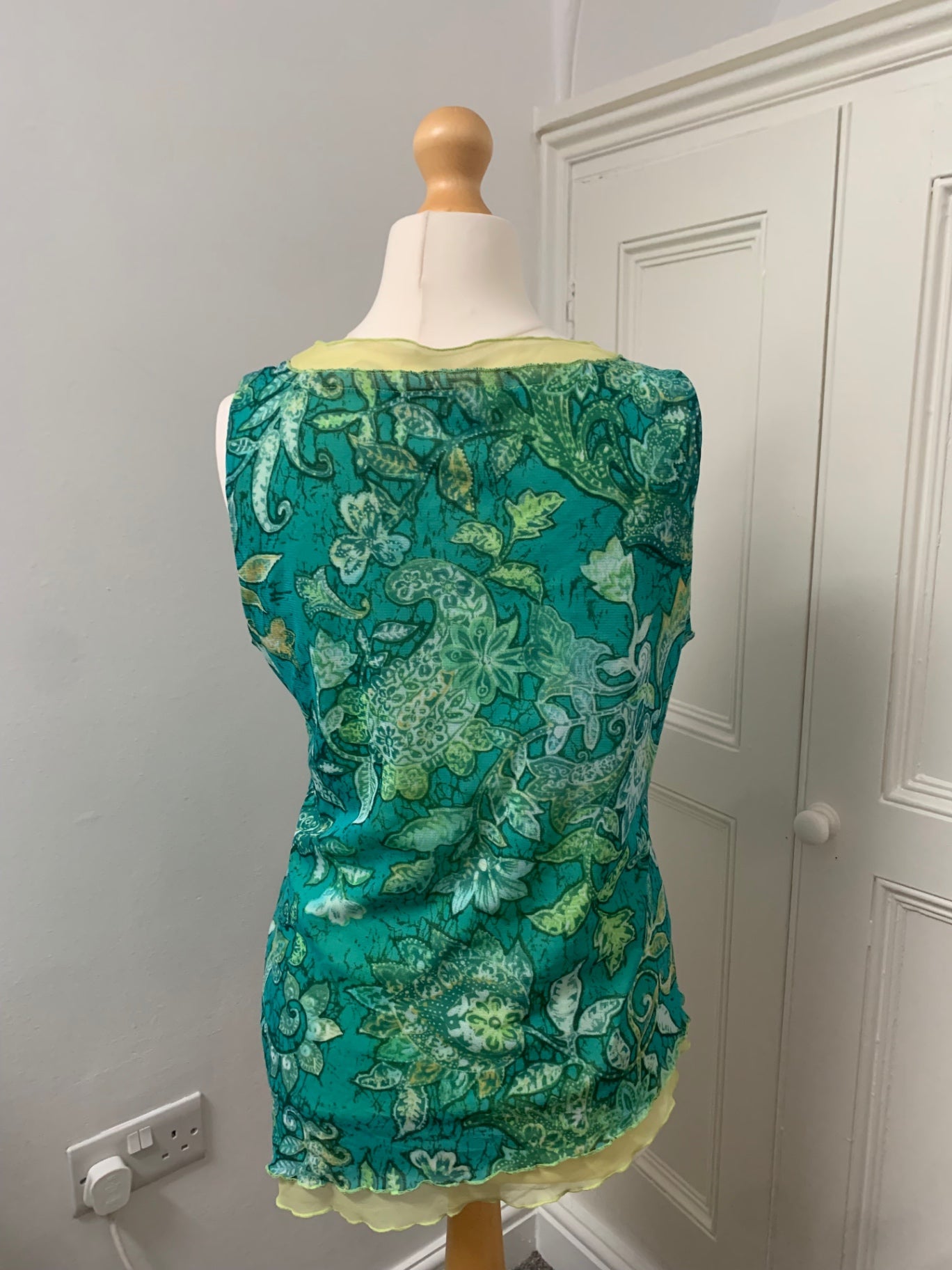 vintage green floral jacqueline riu top