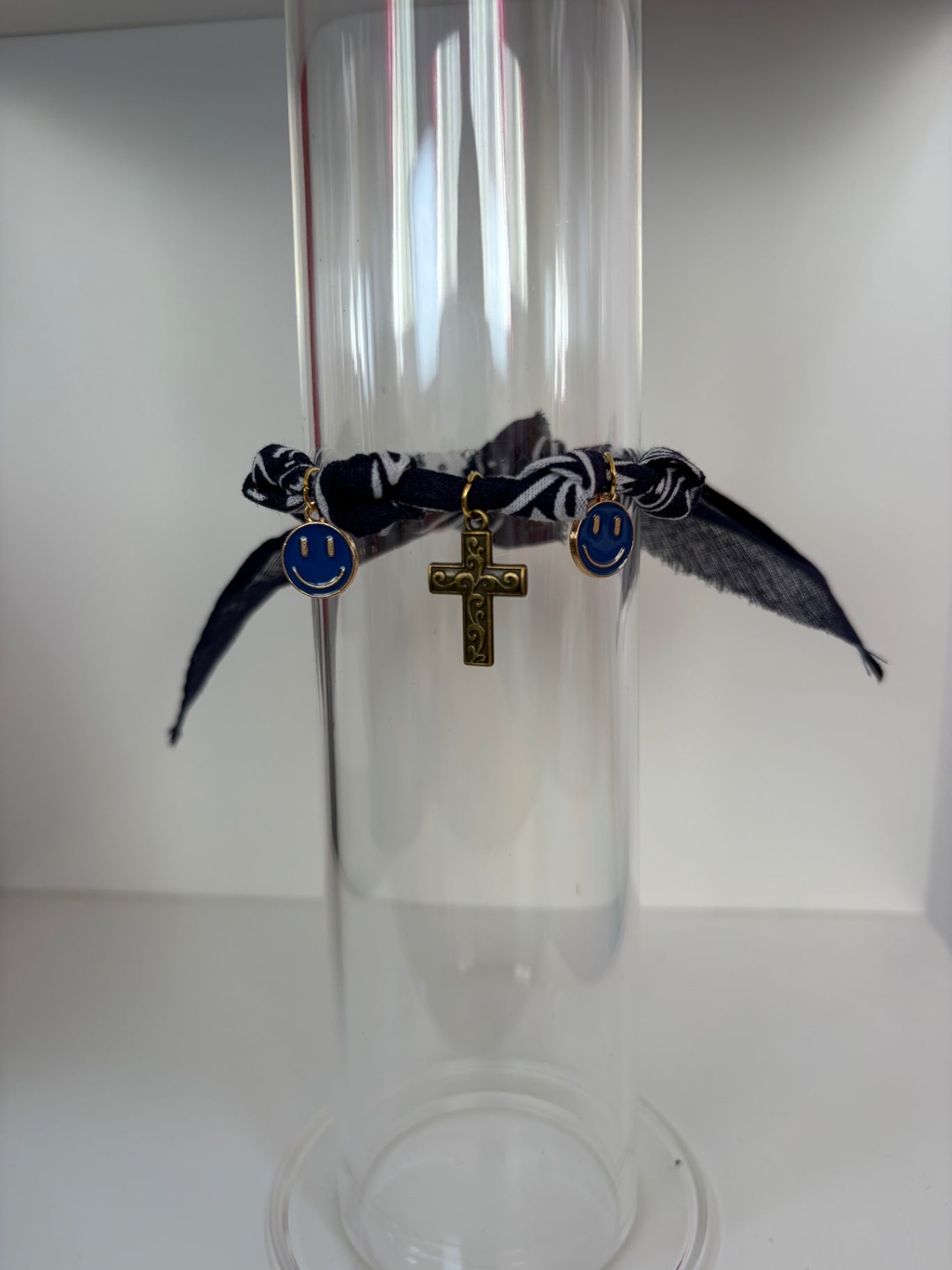 Bandana charm bracelet 