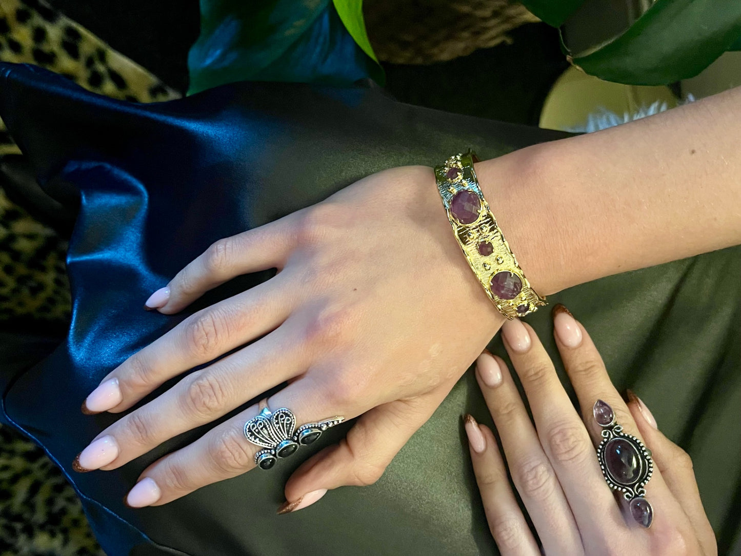 Temple Cuff Bracelet – Amethyst & Molten Gold