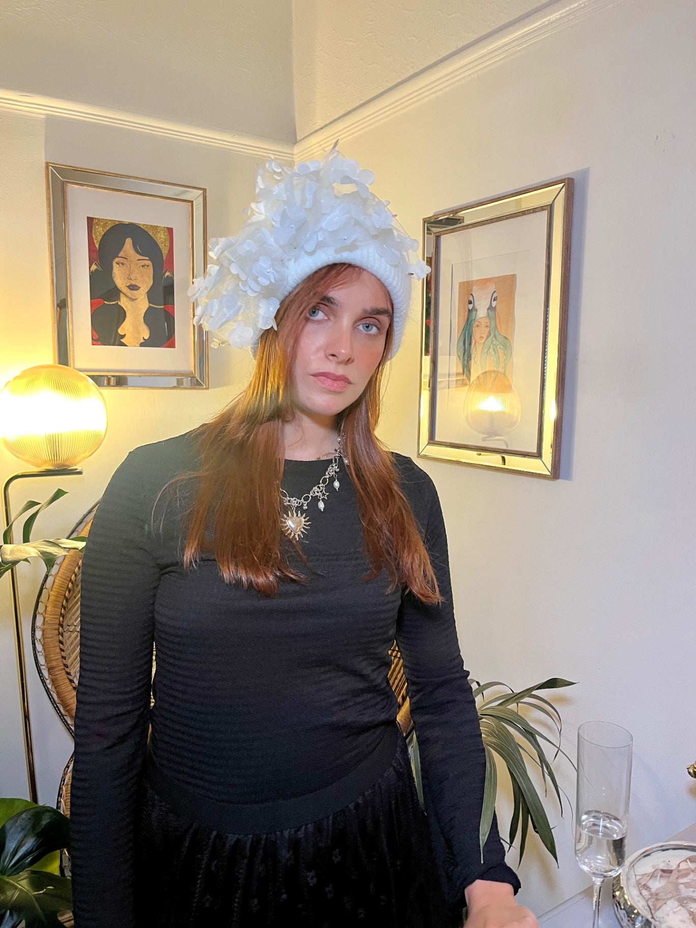 White bow Woolley hat