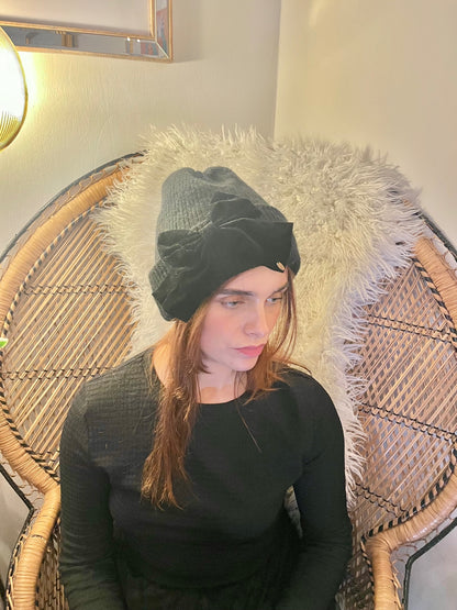 Black Woolley Bow Hat