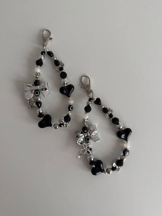 Bow SZN Keyring - silver