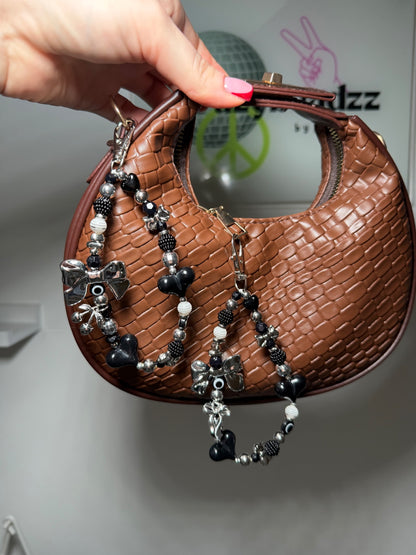 Bow SZN Keyring - silver