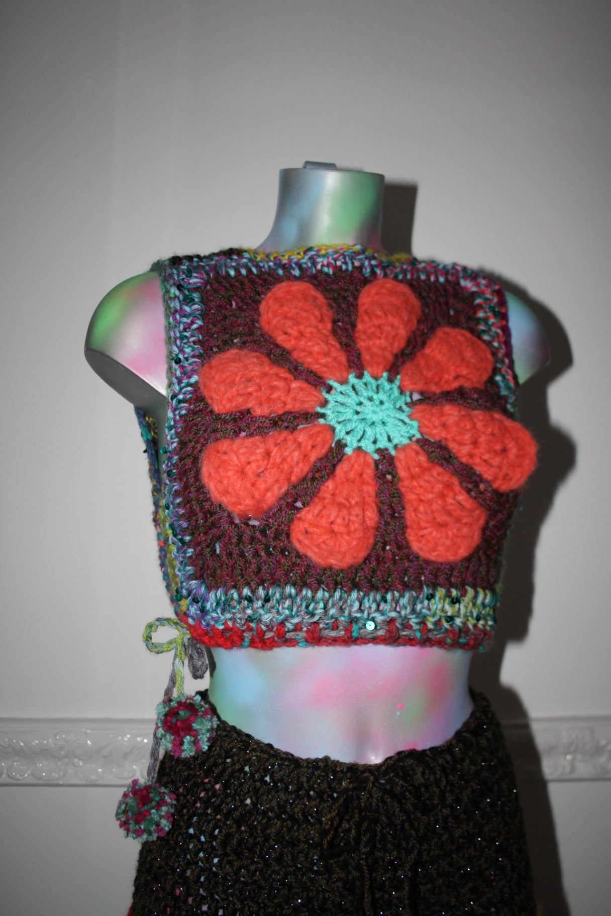 Flower crochet top - THE MAGIC LABEL