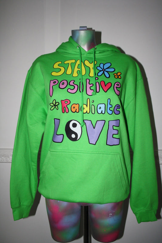 Stay positive hoodie - THE MAGIC LABEL