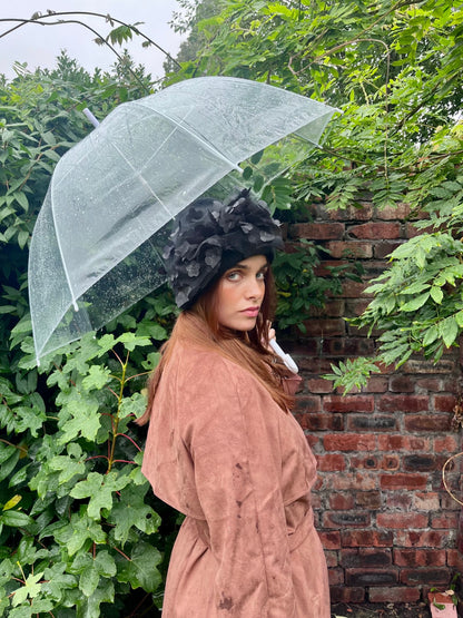 BLACK WOOL HAT WITH NETTED BOW