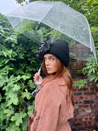 BLACK WOOL HAT WITH NETTED BOW