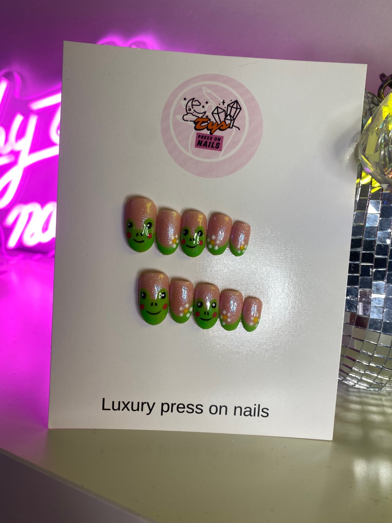 Froggie Nails