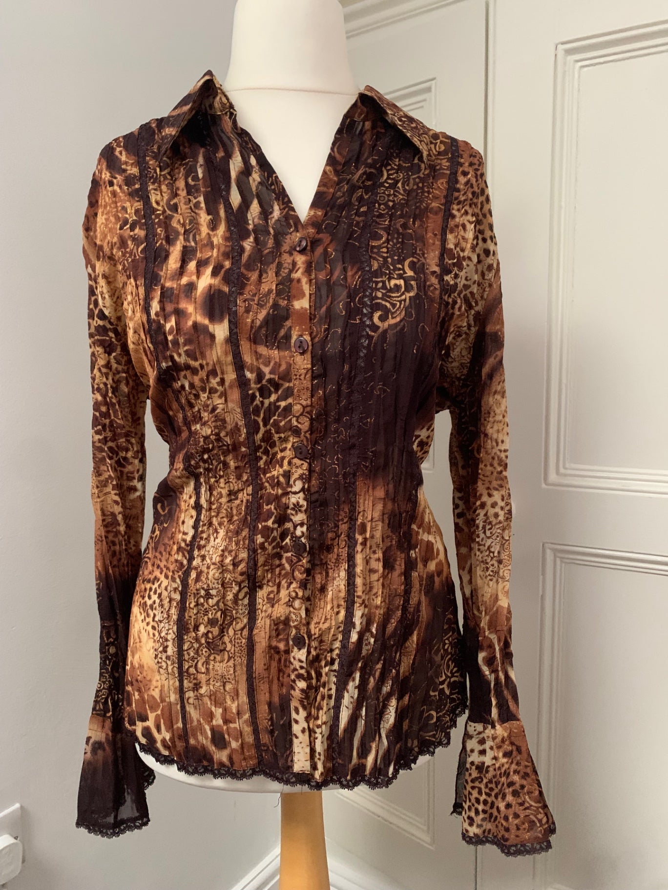 vintage animal print notations shirt