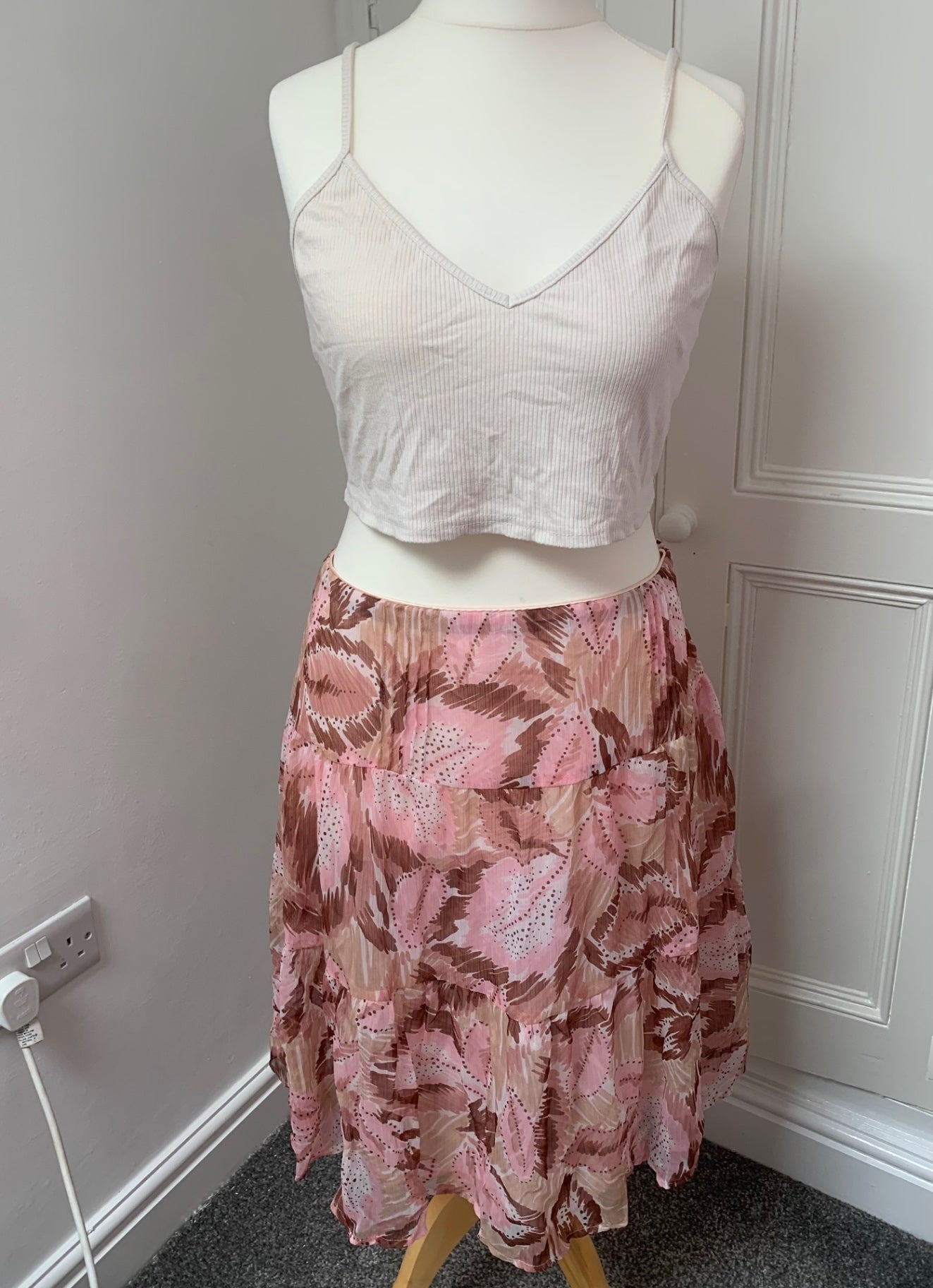 pink & brown leaf skirt 