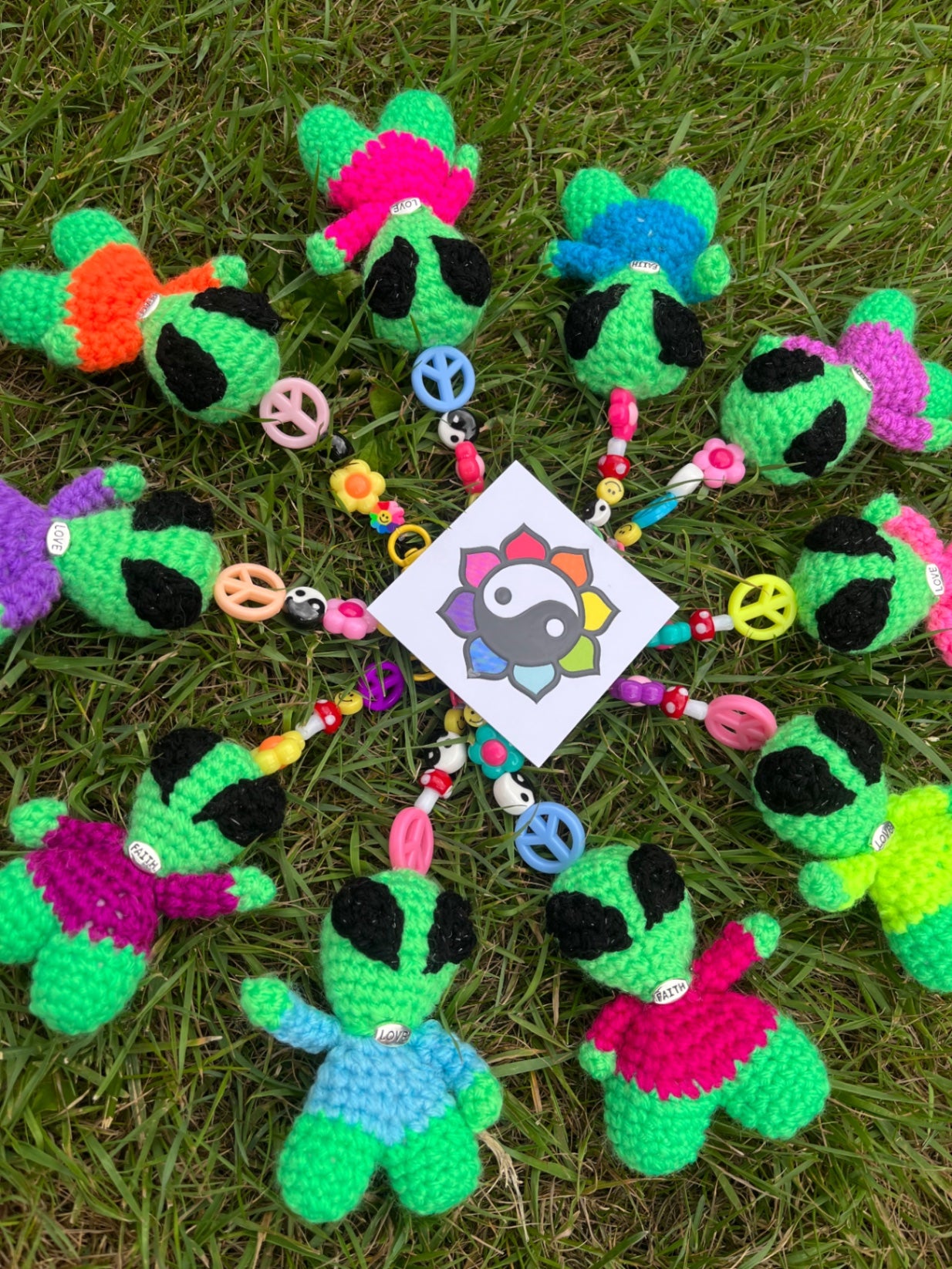 Crochet alien keyring / bag charm (blue t-shirt) - THE MAGIC LABEL