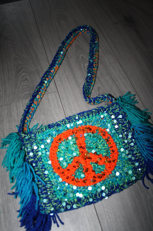 Crochet peace sign bag - THE MAGIC LABEL