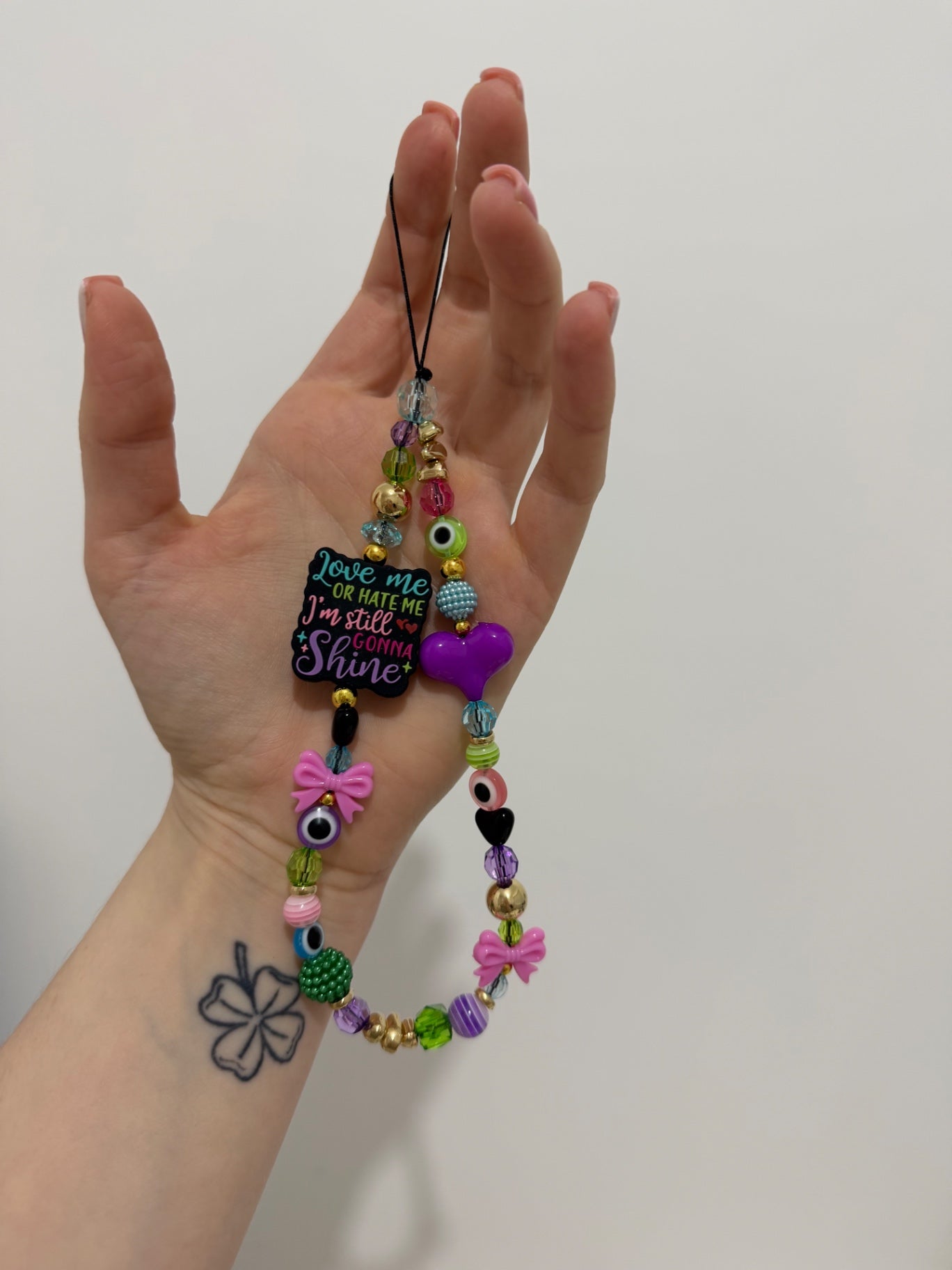 ‘I’m still gonna shine’ phone charm