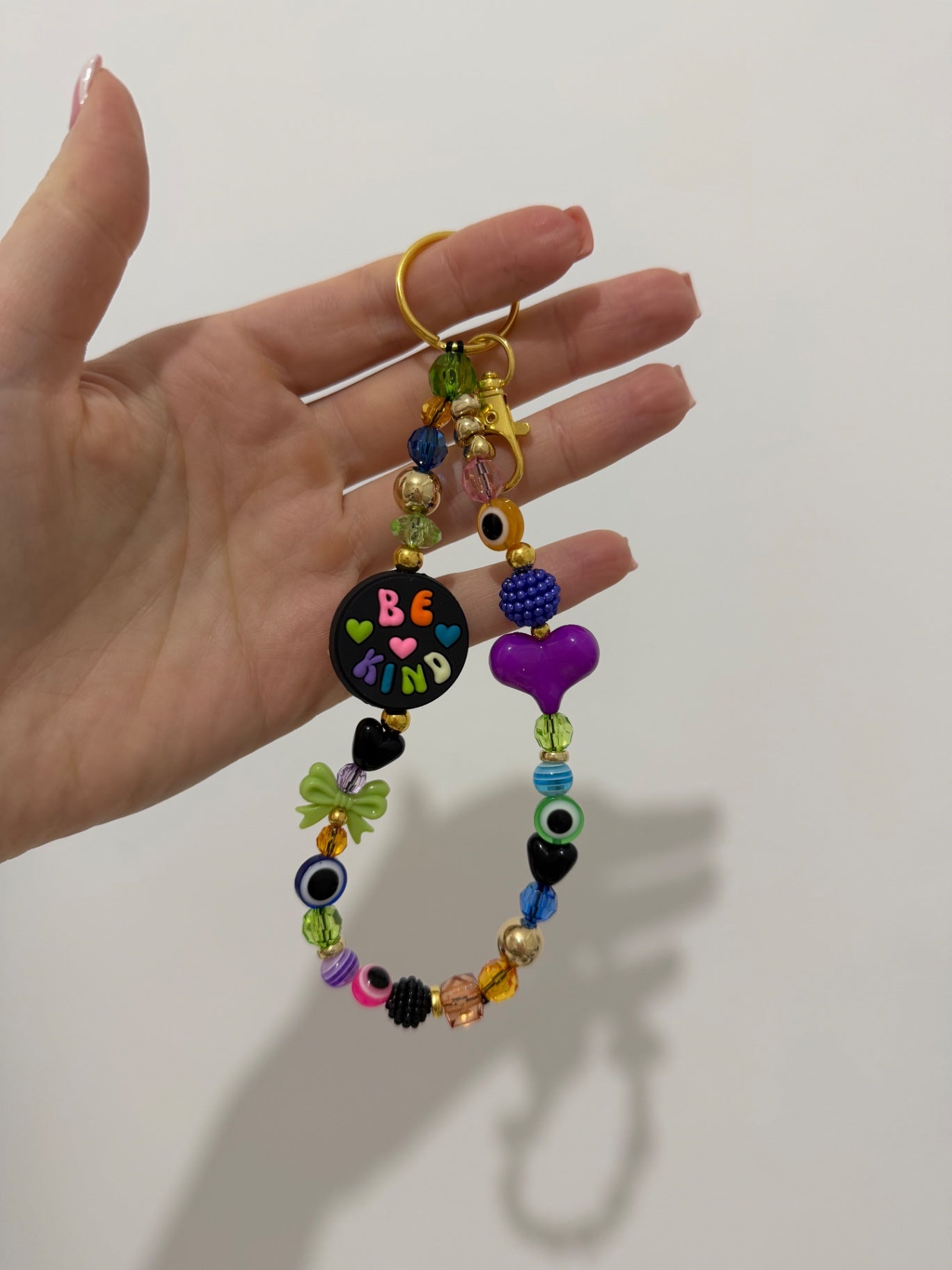 ‘Be kind’ Keyring - gold 