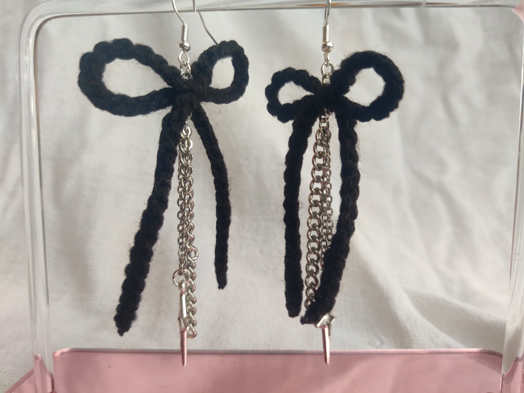 Black crochet bows with chains and charm