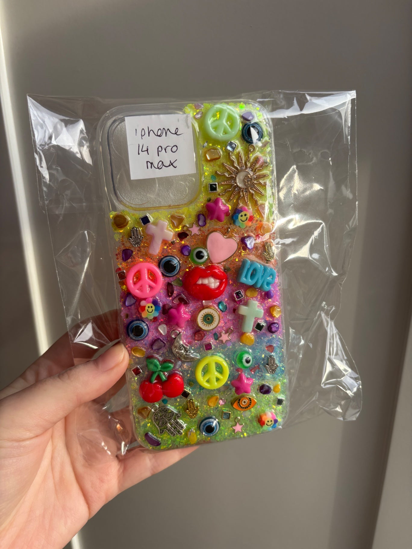 Funky phone case 🌈 iPhone 14 Pro Max ✨