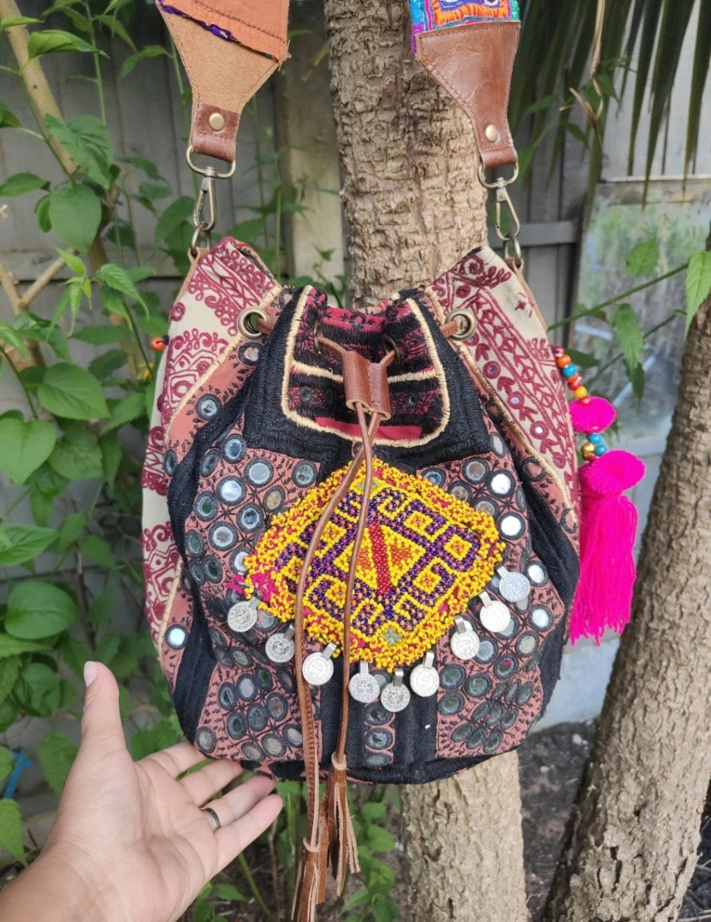 Boho pulley bag with detachable strap
