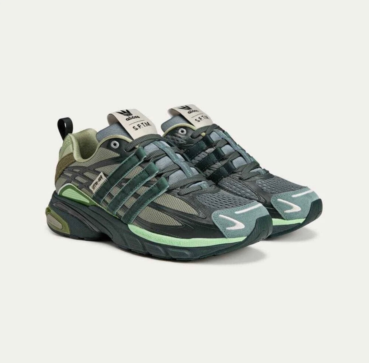 Adidas SFTM Cushion UK9.5 New