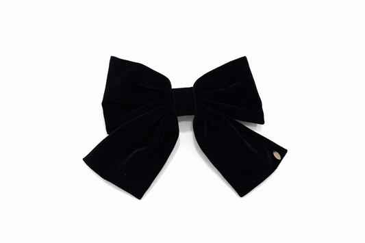 Black Velvet Bow Hairclup