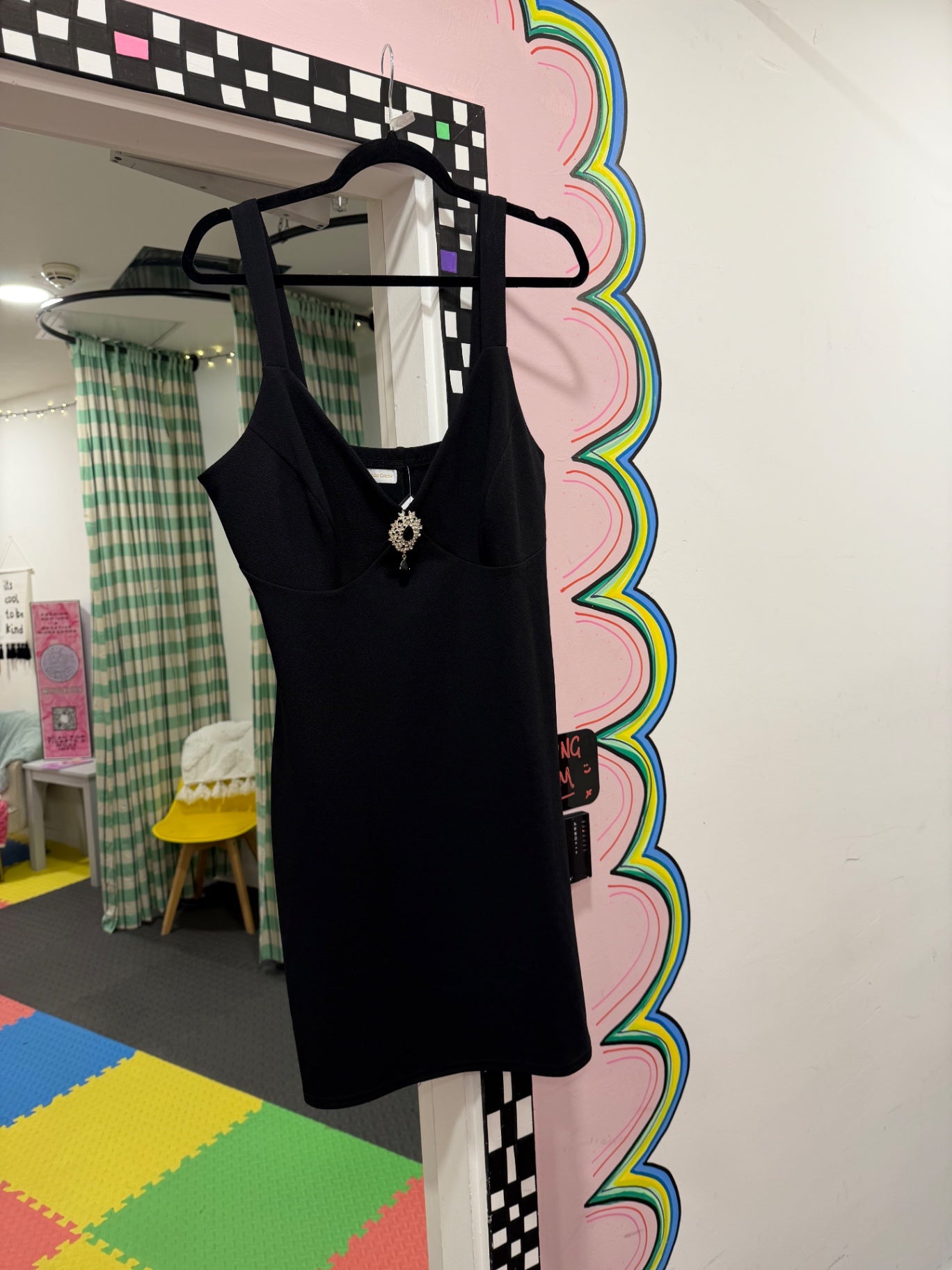 Black Sweetheart dress with Jewel detail