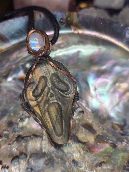 Labradorite and moonstone scream pendant 