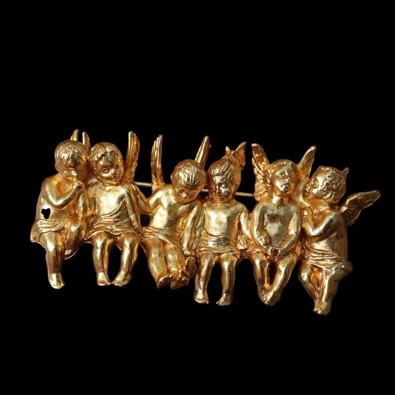 Cherubs Chilling Brooch Gold
