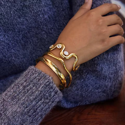 Gold Crystal Wave Bangle