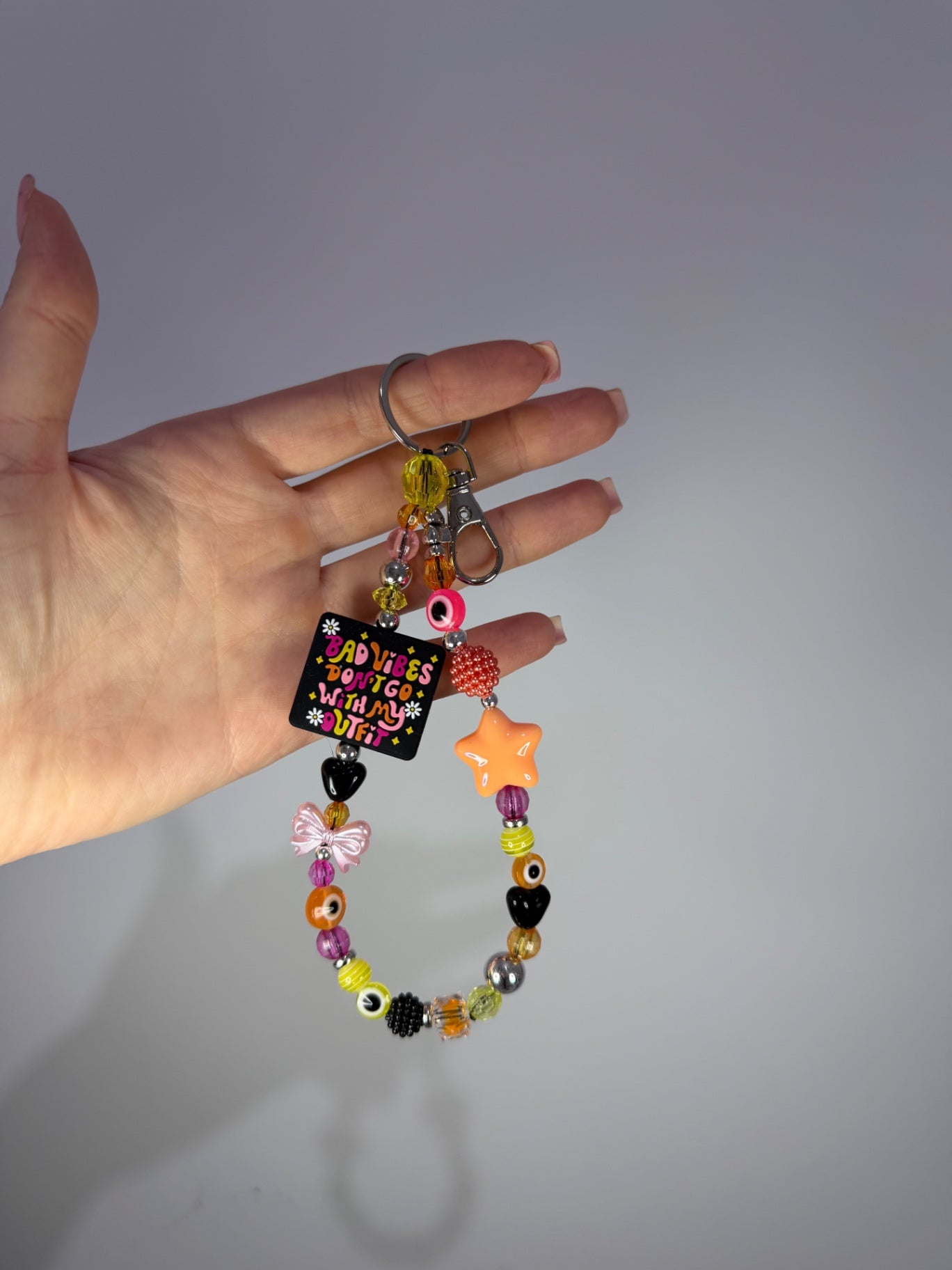 Bad vibes don’t go with my outfit Keyring - silver 