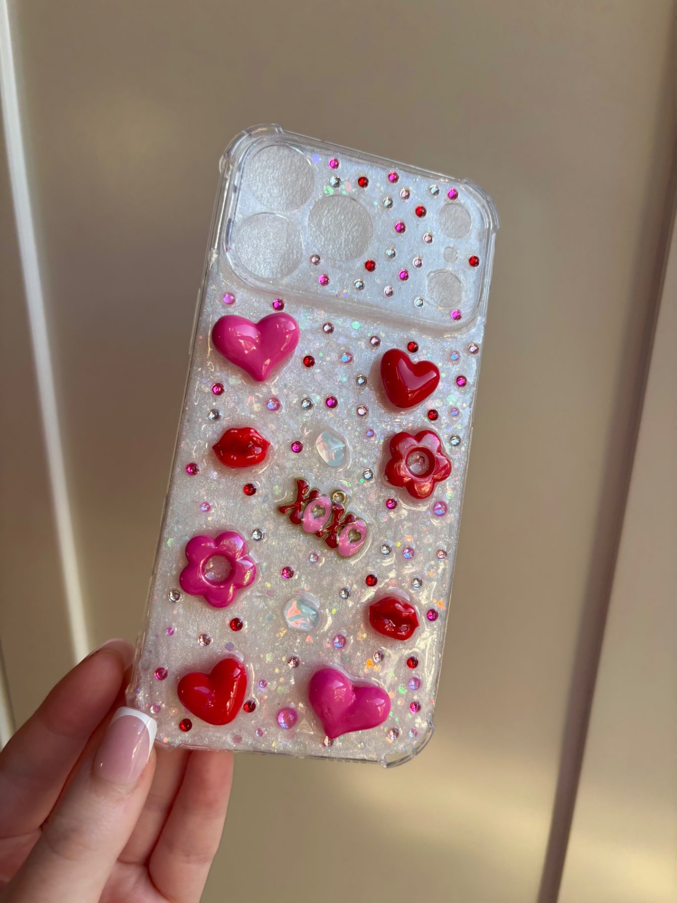 Funky phone case - iPhone 17 pro max 💋