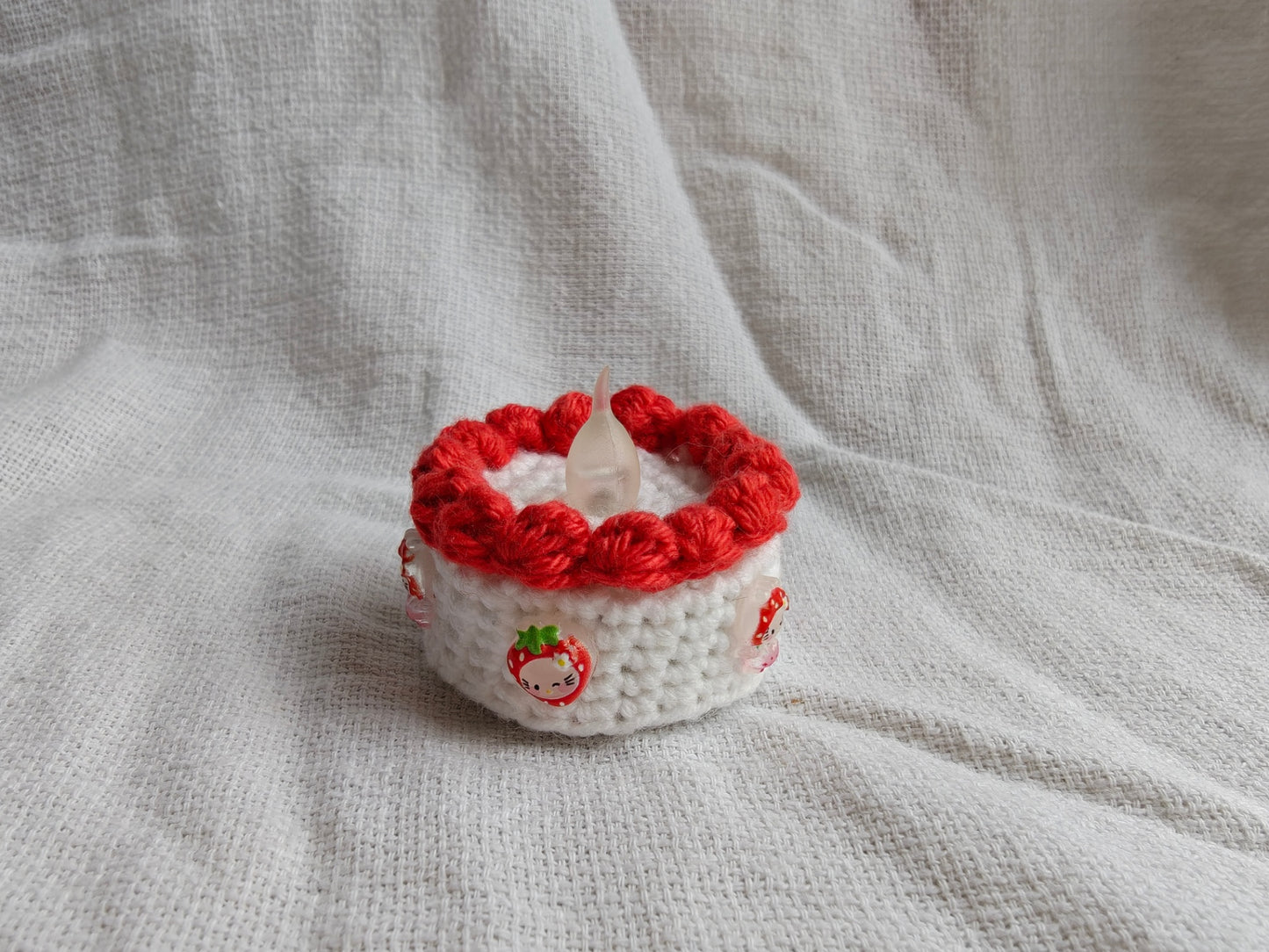 Tealight cakes, Victoria sponge, hello kitty strawberry 