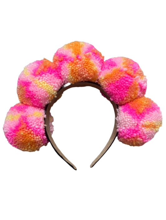 Rainbow crown colourway 5