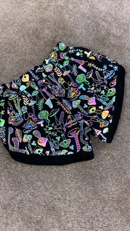 Ladies mushroom shorts Large (14)