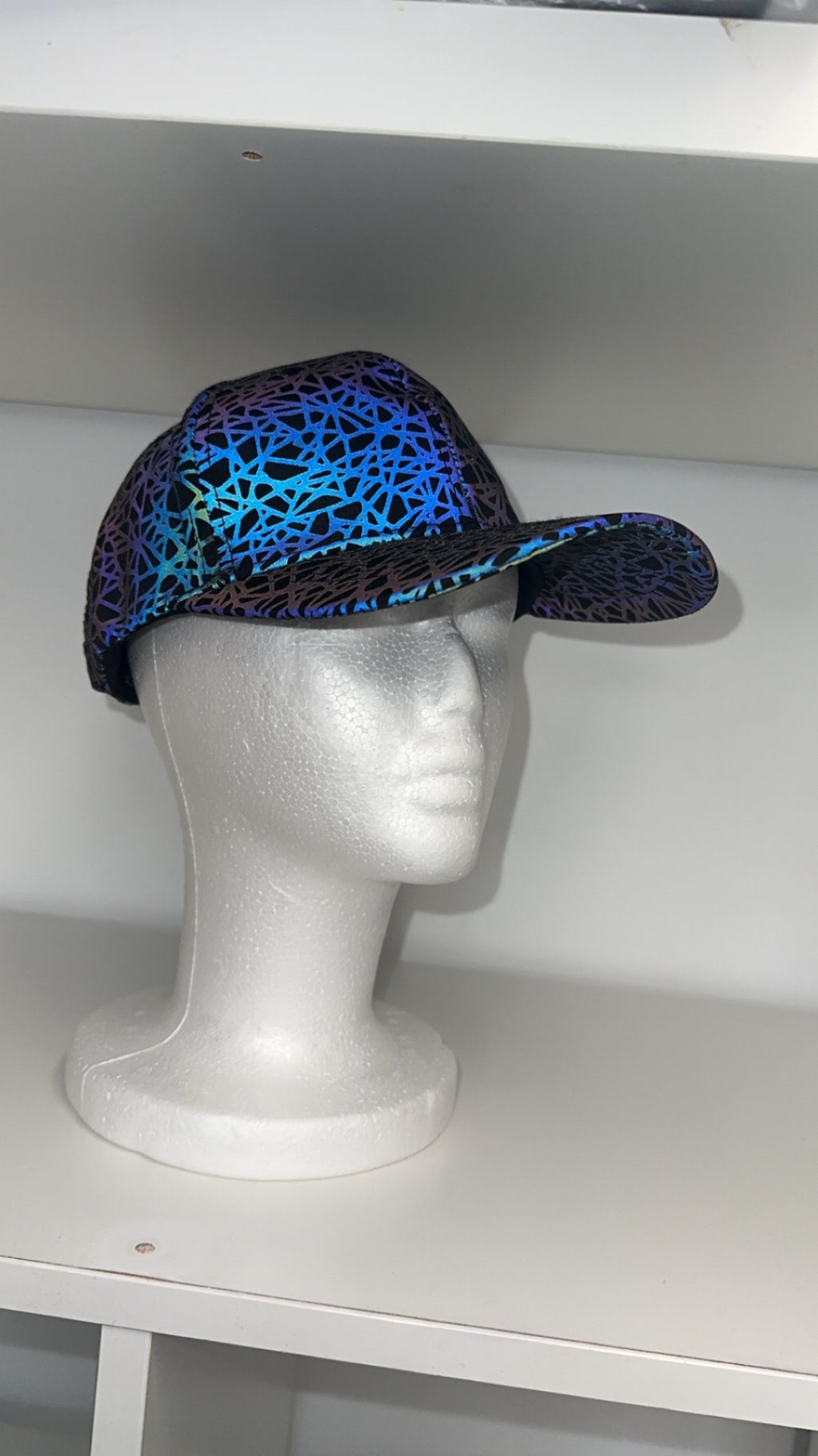 Grafiti lines cap