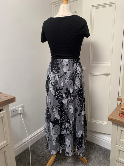 floral & polka dot skirt