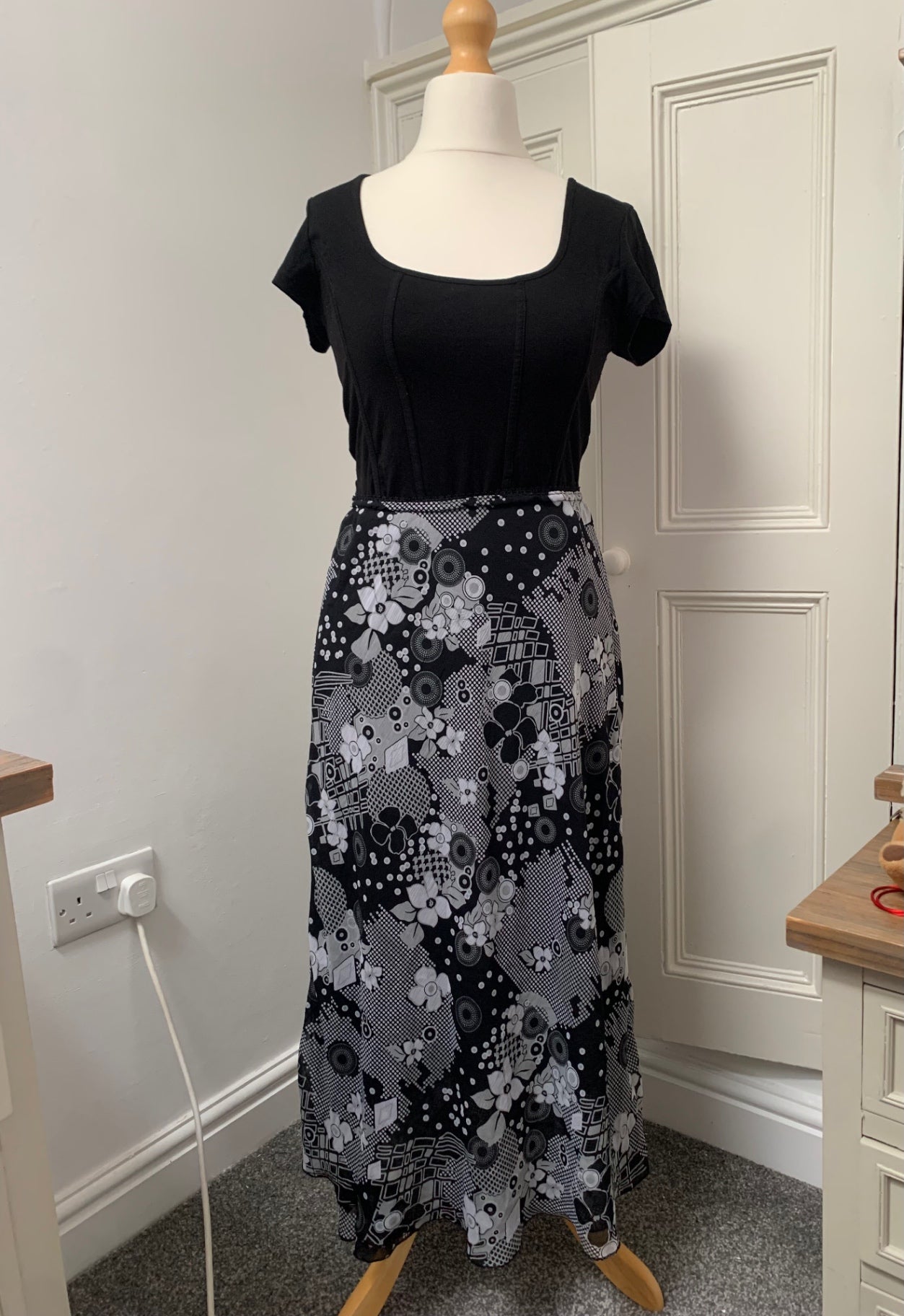 floral & polka dot skirt