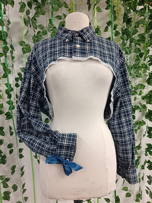 Cropped shirt with lace