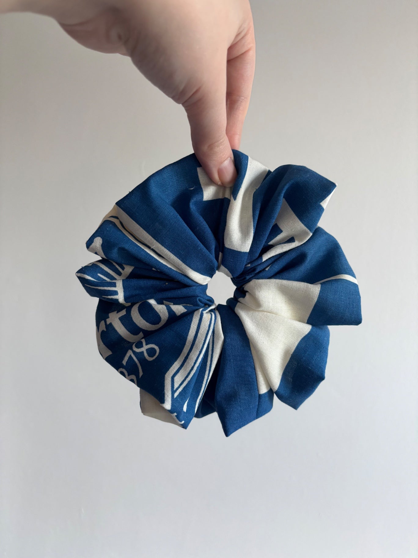 Everton XL Scrunchie