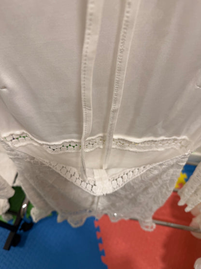 White Lace Backless Dress