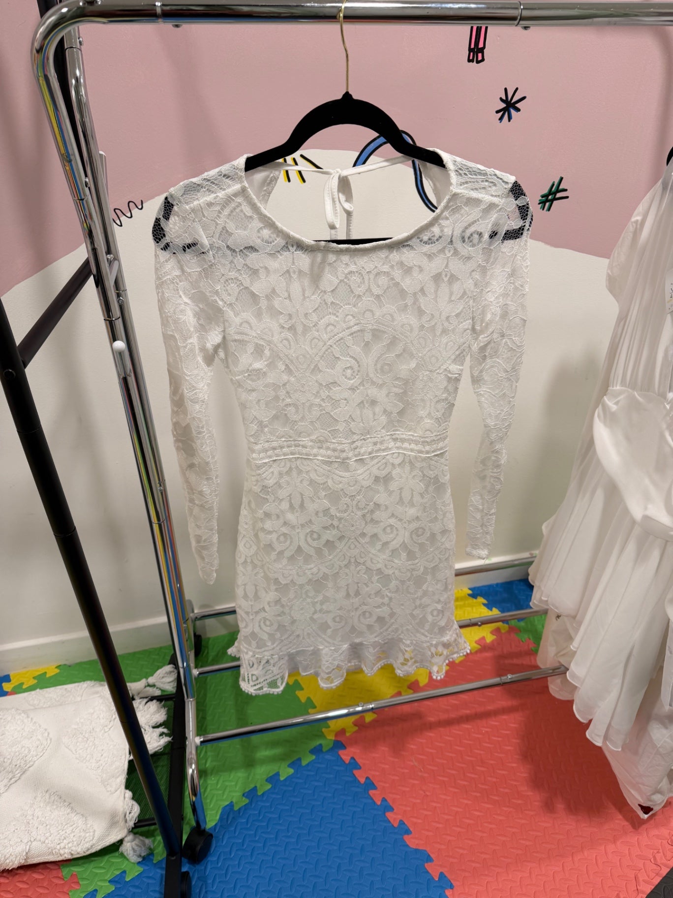 White Lace Backless Dress