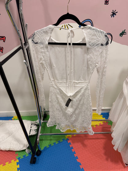 White Lace Backless Dress