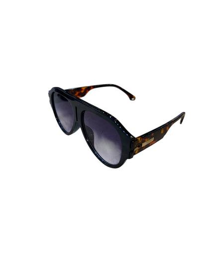 Black Tort Aviator Sunnies 