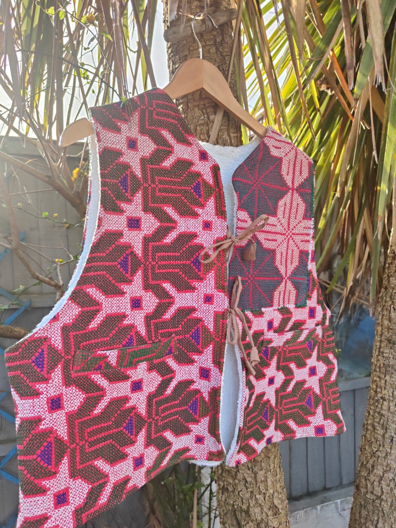 Woodstock Reversible Gilet - Vintage kantha fabric
